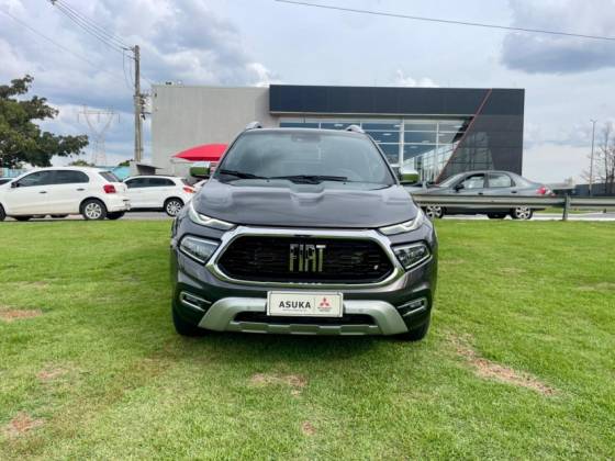 FIAT TORO 2.0 16V TURBO DIESEL RANCH 4WD AT9 FIAT TORO 2.0 16V TURBO DIESEL RANCH 4WD AT9